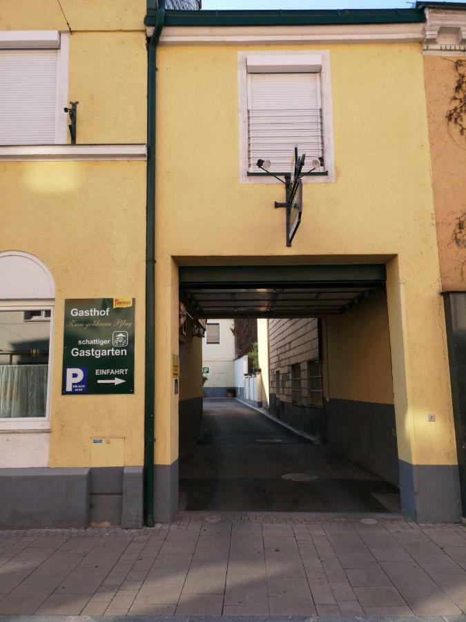 Gasthof Zum Goldenen Pflug อัมชเตทเทิน ภายนอก รูปภาพ